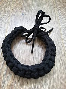 Náhrdelníky - Háčkovaný náhrdelník (Čierna) - 9990005_