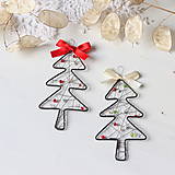 Dekorácie - vianočný stromček s krémovou mašličkou 13cm - 9994007_