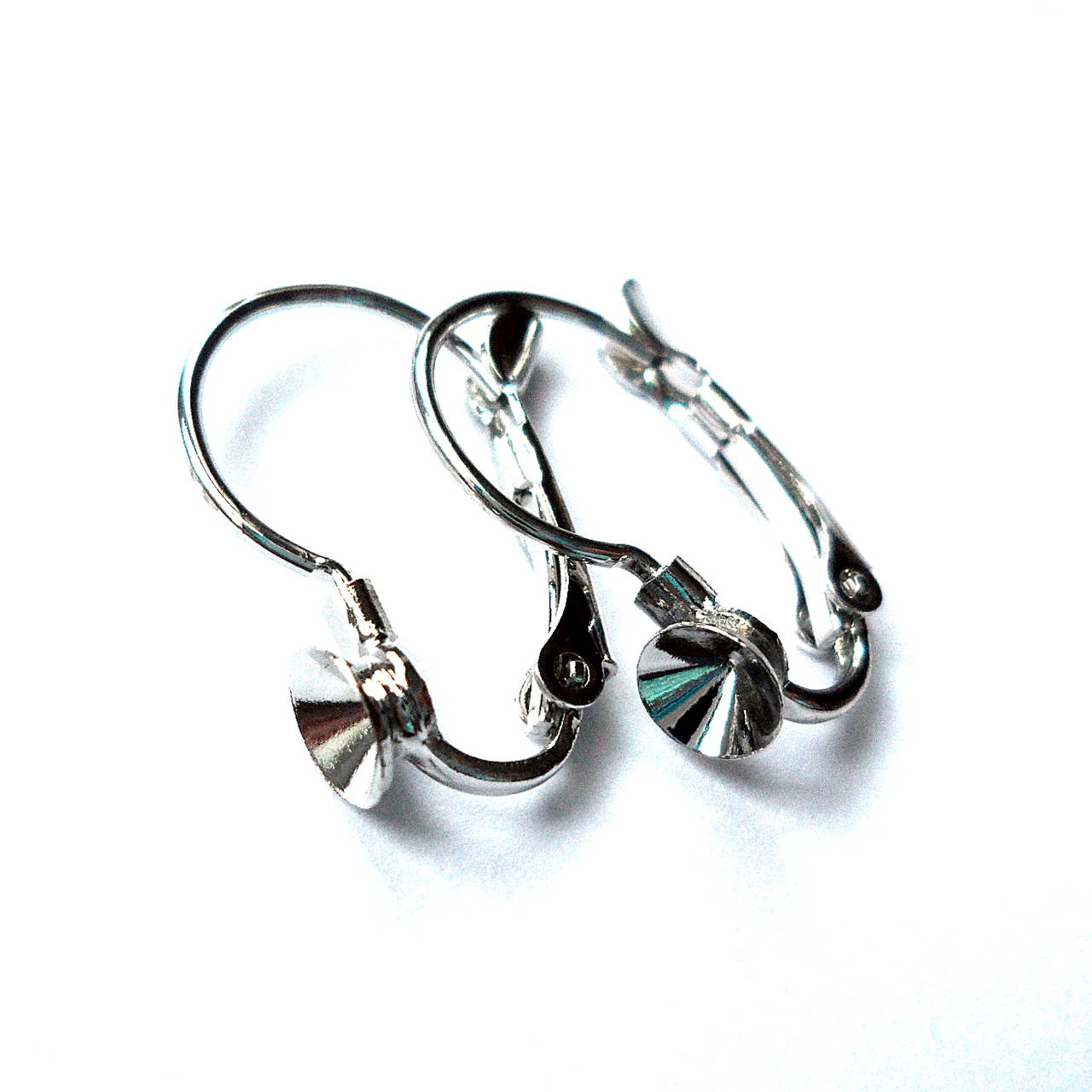 Náušnicové zapínanie s lôžkom 5mm-1pár