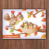 Papiernictvo - Jesenná pohľadnica - hladné vtáčiky vykúkajúce z hniezda - 10016294_