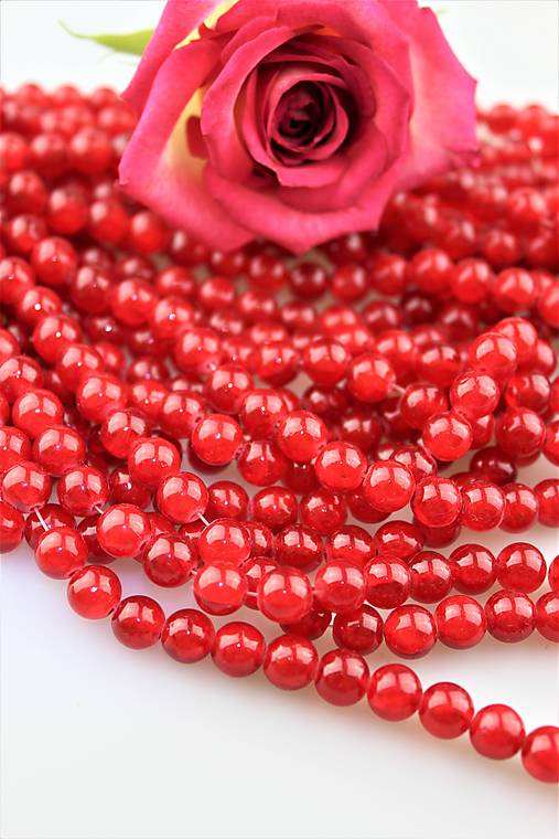 Minerály - krvavočervený jadeit korálky 8mm - 10027219_