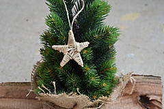 Dekorácie - Vianočná ozdoba na stromček - prírodná prútená hviezda - 10037232_