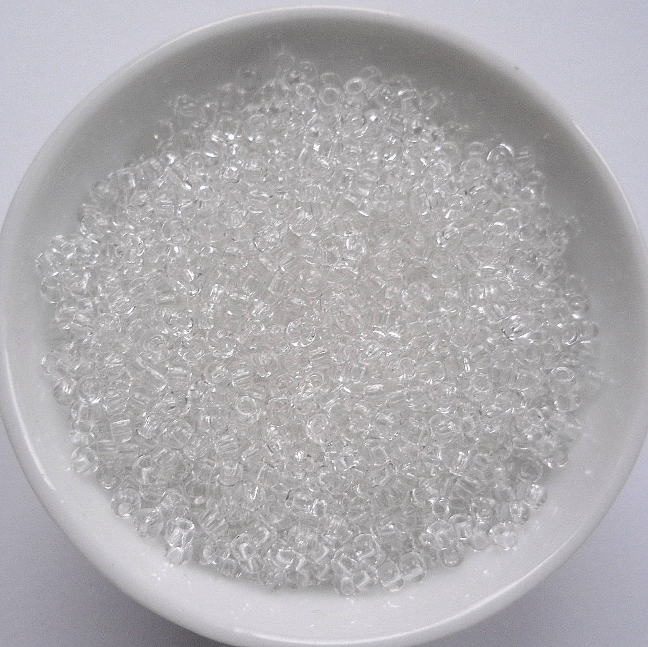 TOHO round 3mm-10g (transparent crystal)