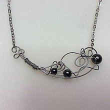 Náhrdelníky - náhrdelník abstrakt s čiernymi hematitmi - 10067101_