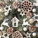 Dekorácie - Vianočný veniec na dvere - 10066318_