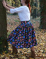 Sukne - Sukienka Krojové kvety na čiernej - 10075120_