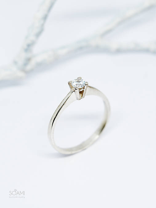 Prstene - 925/1000 Strieborný prsteň zásnubný s prírodným diamantom 3,4mm - 10080924_
