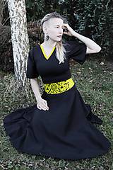 Šaty - Bavlnené šaty s maľovaným opaskom - 10085890_