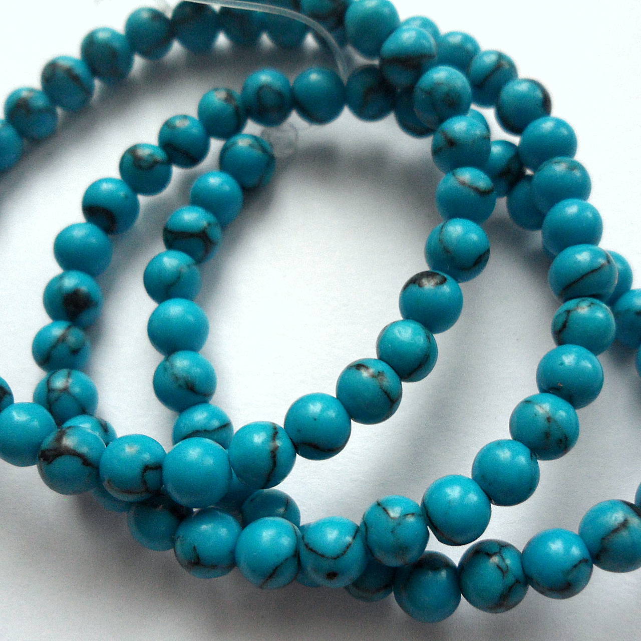 Syntetický kameň-tyrkenit-1ks