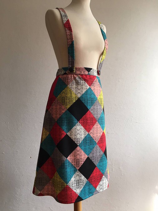 retro sukňa na traky
