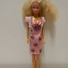 Hračky - Šité Barbie šaty (ružové vychádzkové) - 10101989_
