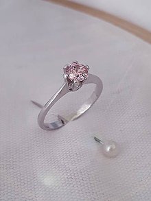 Prstene - Zlatý minimalistický zásnubný prsteň (slim s korunkou (biele Au)) - 10114601_