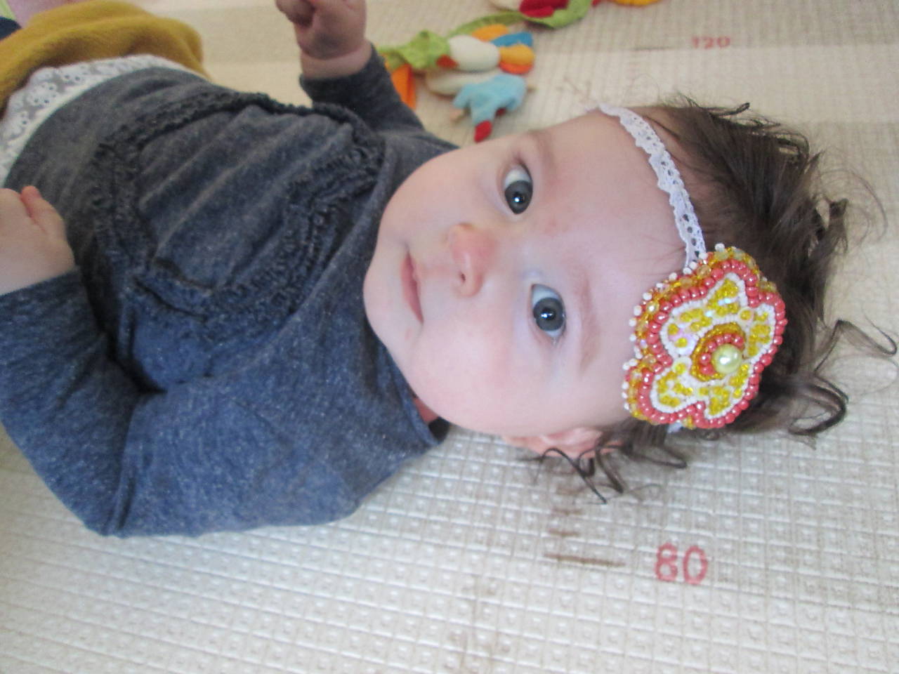 čelenka pre bábätko alebo dievčatko - kvetinková