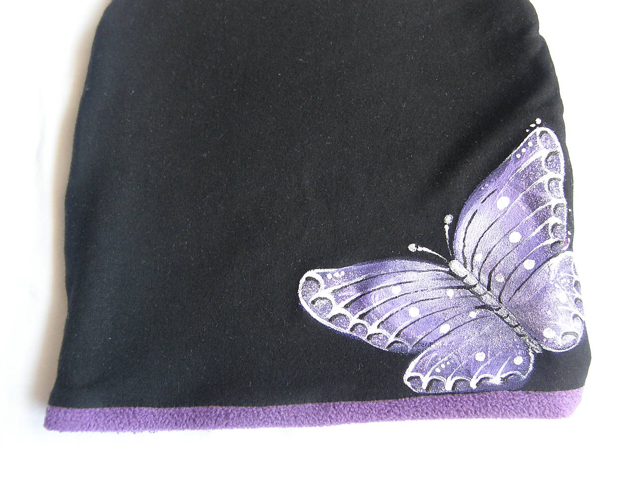 Zimná čiapka s motýľom