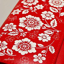 Peňaženky - Kožená peňaženka s bielym motívom (Květiny) - 10132571_