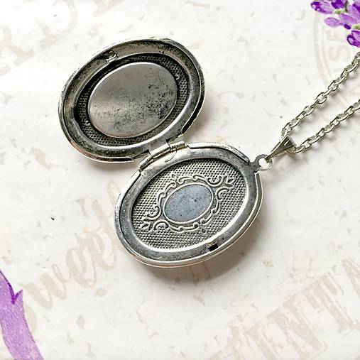 Oval Gemstone Antique Silver Locket Necklace / Otvárací medailón (Lapis Lazuli)