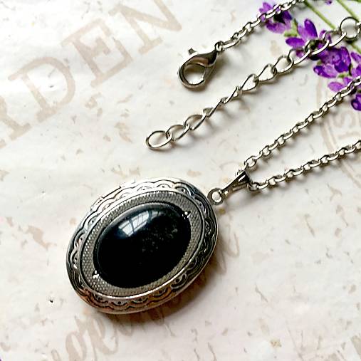 Oval Gemstone Antique Silver Locket Necklace / Otvárací medailón (Golden Obsidian)