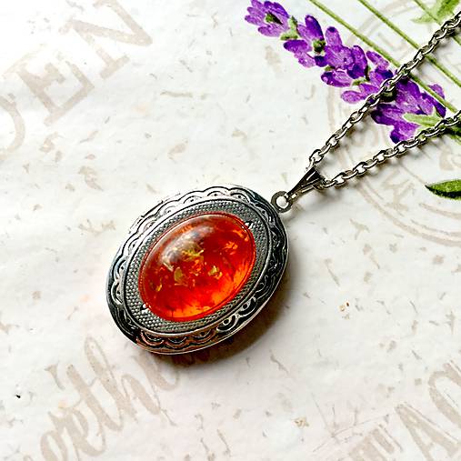 Oval Gemstone Antique Silver Locket Necklace / Otvárací medailón (Amber (synth.))