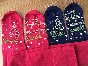 Ponožky, pančuchy, obuv - Maľované vianočné ponožky s nápisom: "Si môj ... vianočný darček... (Set dámske červené + pánske tmavomodré ponožky) - 10175247_