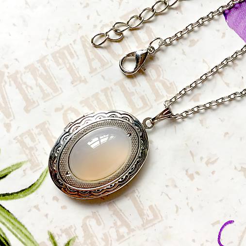 Oval Gemstone Antique Silver Locket Necklace / Otvárací medailón (Grey Agate)