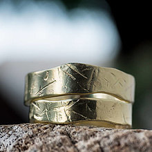 Prstene - Na vlne času  (verzia v zlate s výraznou štruktúrou) - 10207257_