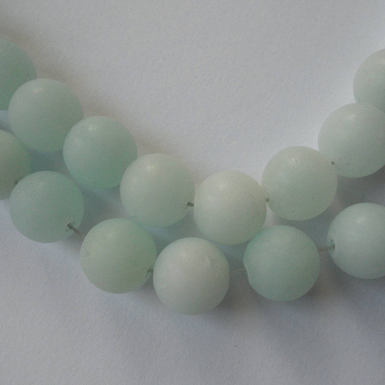 Jadeit matný 10mm-1ks (ľadový)