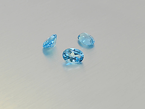 Minerály - Topás swiss modrý prírodný ovál 4 x 6 mm - 10223969_
