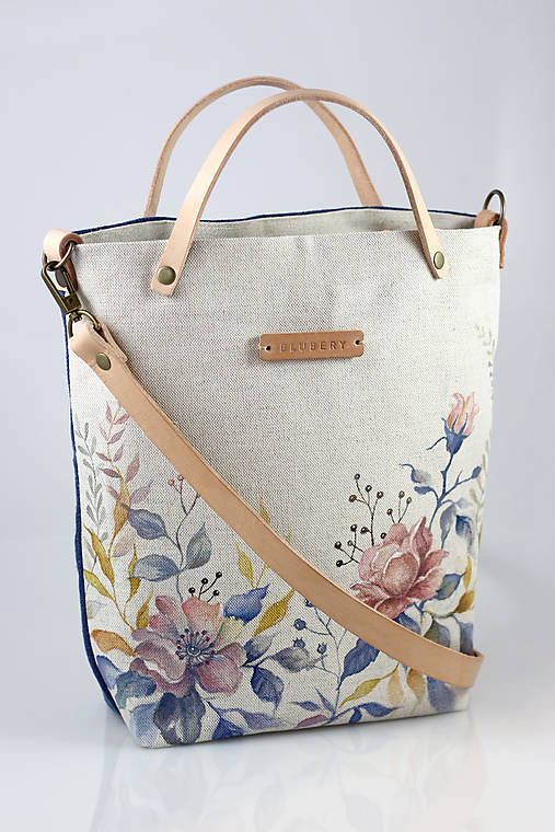 Ručne maľovaná "crossbody" kabelka s kvetinovým motívom "Rosie"