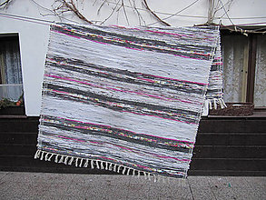 Úžitkový textil - Ručne tkaný koberec - cca 100x130cm - 10232974_