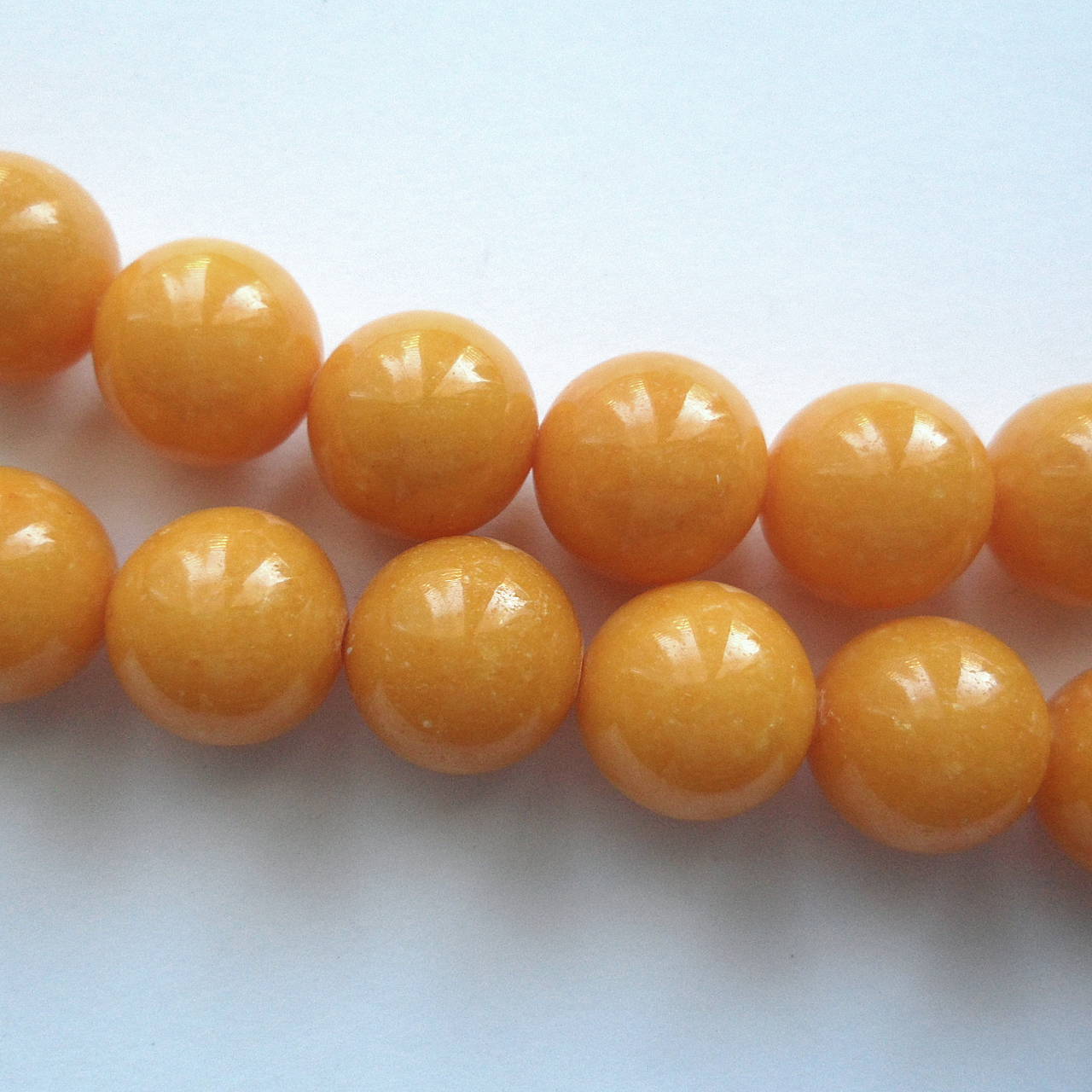 Jantárový nefrit-1ks (12mm)