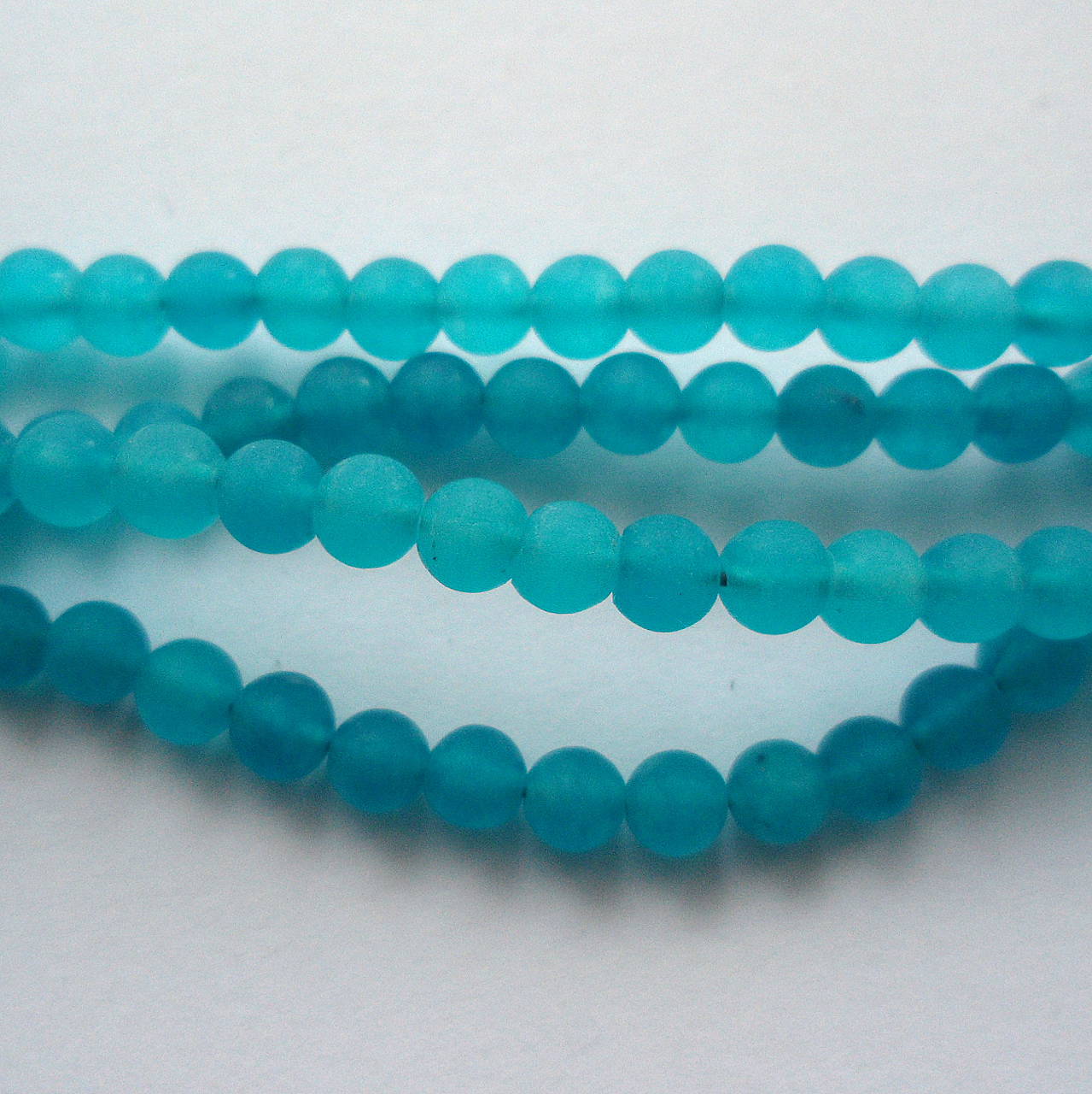 Jadeit matný 4mm-1ks (aqua)