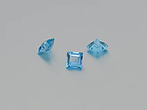Minerály - Topás swiss modrý prírodný štvorec 4 mm - 10245989_