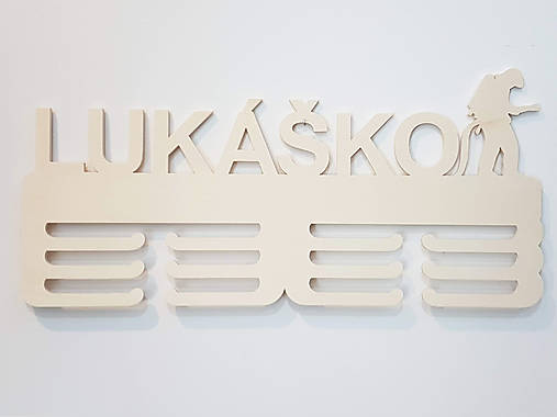 Vešiak na medaily s menom 45cm HASIČ