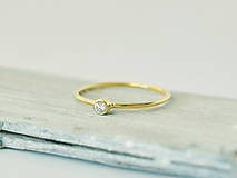 Prstene - 585/1000 zlatý zásnubný prsteň s prírodným diamantom 2,6mm - 10249373_