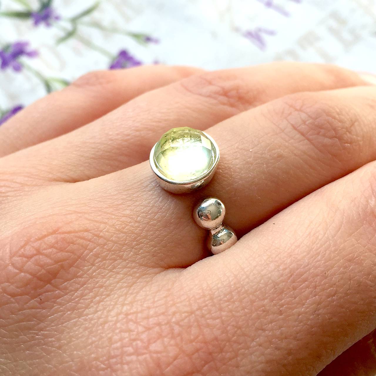 Elegant Yellow Quartz Ring / Elegantný prsteň so žltým krištáľom /1367
