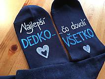 Ponožky, pančuchy, obuv - Maľované ponožky s nápisom: "Najlepší dedko, čo dovolí všetko" (tmavomodré 1) - 10273961_