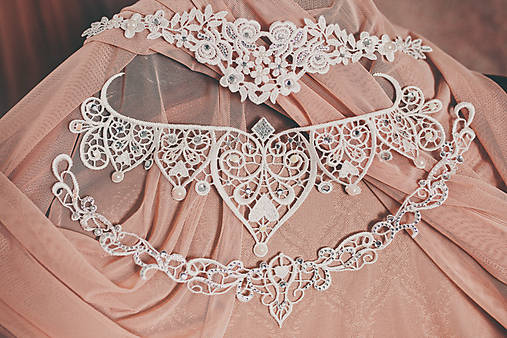 biela čipkovaná tiara/choker white dream - "čas čipky"
