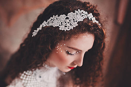 biela čipkovaná tiara/choker white dream - "čas čipky"