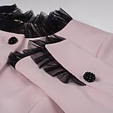Saká - Dámske sako s ozdobnou sieťkou púdrové à la Chanel - 10291775_