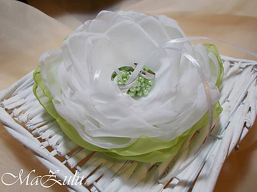 Prstene - Svadobný vankúšik pod  obrúčky / kvet / - 10309516_