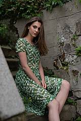 Sieťkové šaty Green Collection  ( pôvodná cena 59 € )