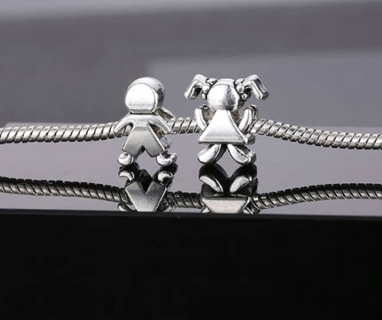 KK106 Korálka pandorková chlapček, dievčatko