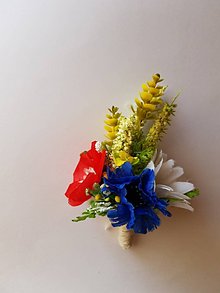 Svadobné pierka - folklórne pierko pre ženícha z lúčnych kvetov - 10332724_