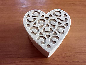 Polotovary - Papier maché krabička-srdce s ornamentom - 10335459_