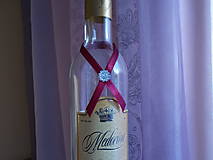 Svadobné pierka - stužky na svadobné fľaše v bordo - 10335918_
