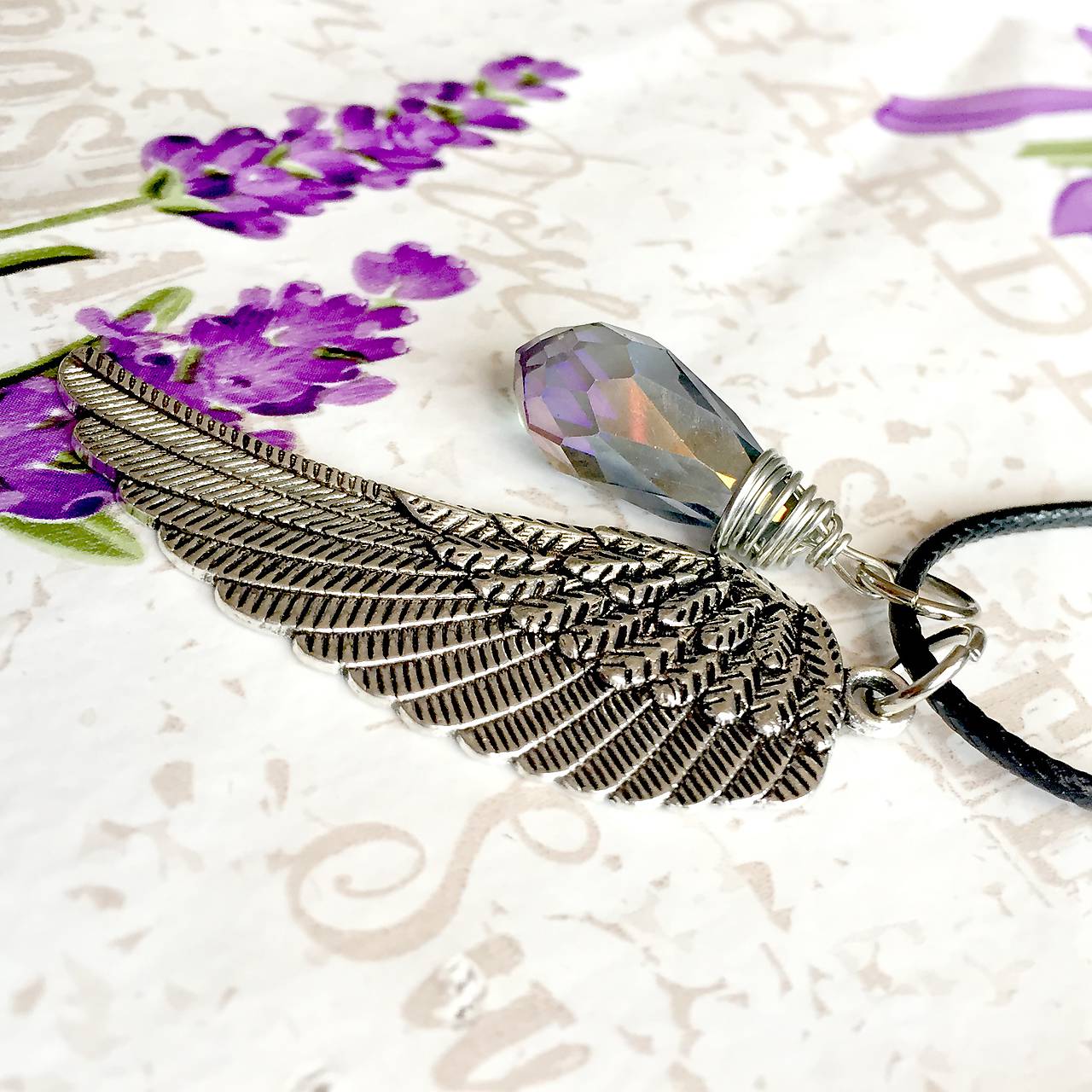 Faceted Briolette & Angelwing Necklace / Prívesky 2 v 1 brúsená brioletka a anjelské krídlo #1437