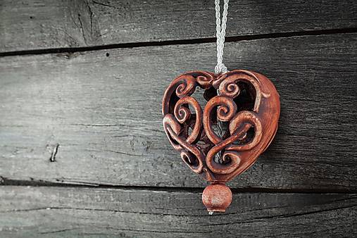 Dekorácie - Vyřezávané srdce patina železo - 10346926_