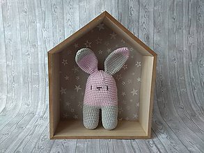 Hračky - Háčkovaný zajačik (Svetlo ružovo sivý zajko) - 10366154_