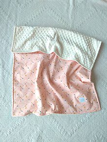 Detský textil - Detská deka do postieľky (Vtáčatká na lososovej + Ivory minky) - 10366340_