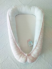 Detský textil - Hniezdo pre novorodenca (Lesné zvieratká na púdrovej) - 10370771_